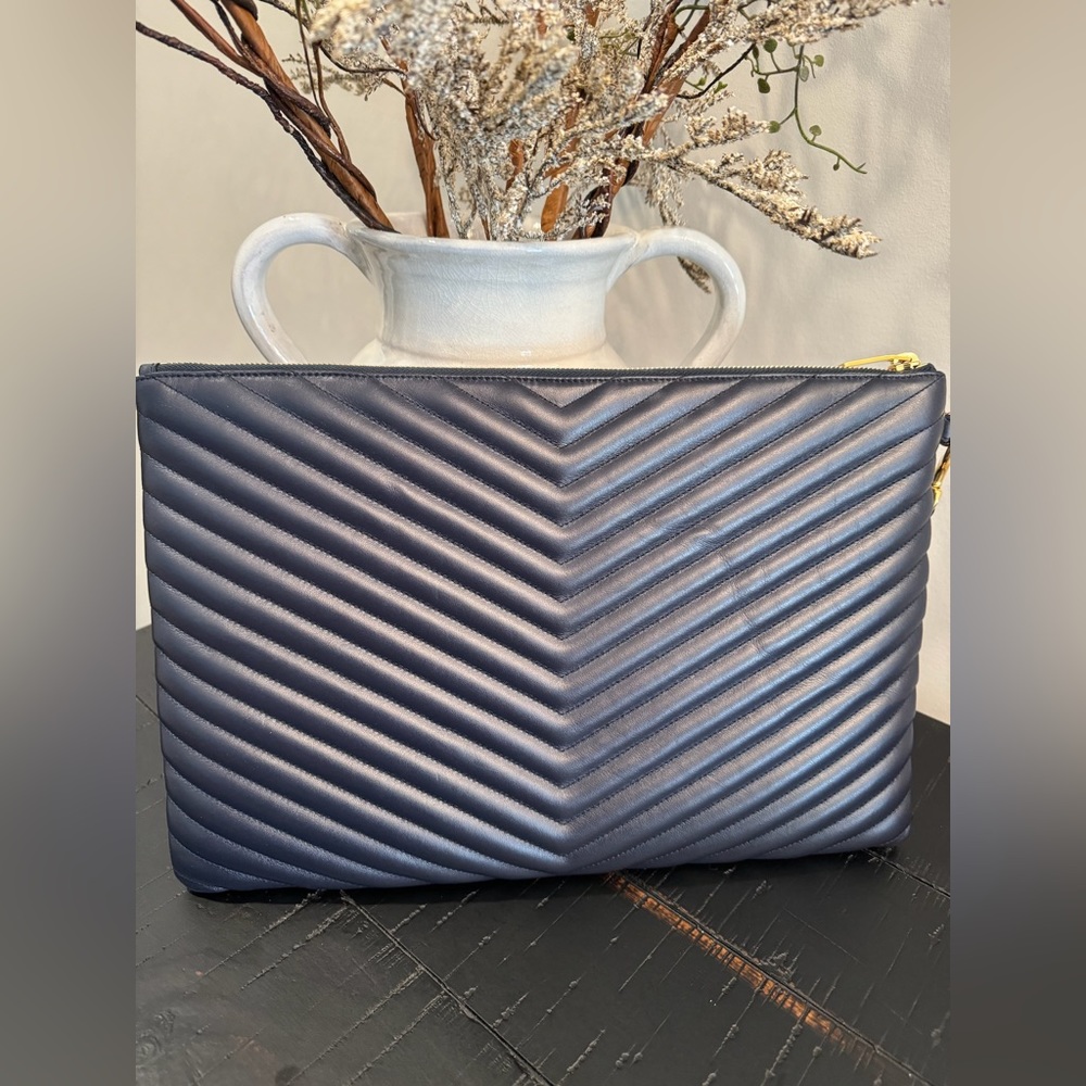 SOLD-YSL Matellasse Tablet Clutch Quilted Leather - Picture 10 of 12